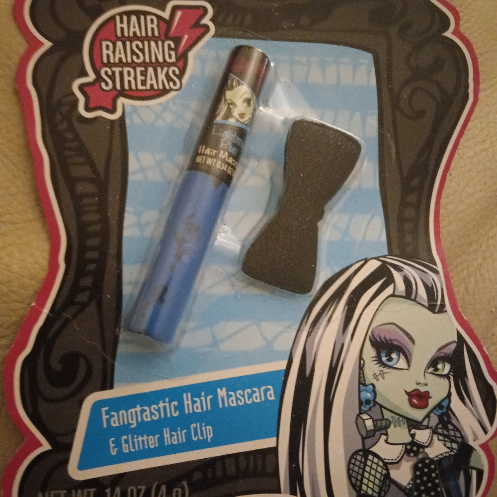 Monster  HIGH Hair Mascara